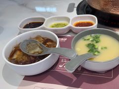 -洪氏嗨捞·广东猪肚鸡·椰子鸡火锅(西咸万象城店)
