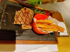 儿童炙嫩牛排-原石牛扒·约会餐厅(龙城万科里店)