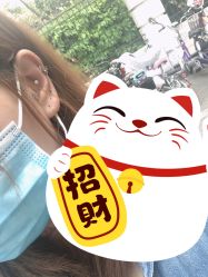 -花师傅专业手穿耳洞打耳洞穿孔