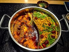 -鹿鸣山草本茶香火锅(园西路店)