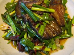 -廖师傅大蒜炒腊肉(袁家岭店)