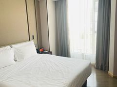 -珠海拱北富华里环宇城亚朵酒店