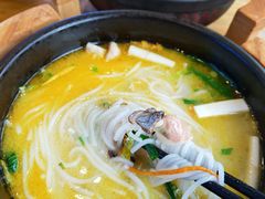 -桥香园过桥米线(国贸店)