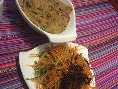 -香巴拉云南餐厅(华莱坞店)