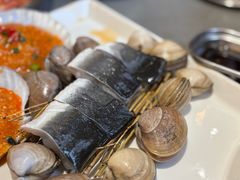 -围炉肉舍•炭烤活鳗•丹东海鲜烤肉(步行街店)