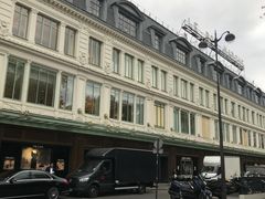 -乐蓬马歇百货公司(Rive Gauche)