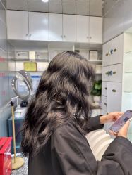 -Tloml salon