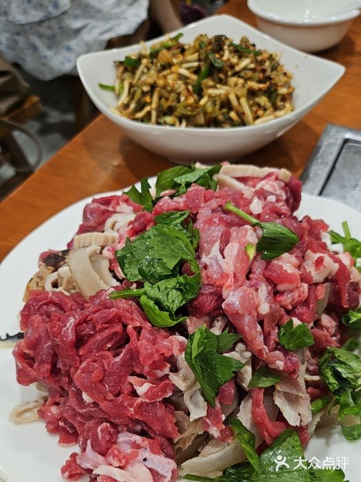 榕江牛瘪牛肉火锅图片