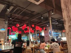 大堂-么肆烤肉·中式自助·烤肉大排档(街道口季佳PAI店)