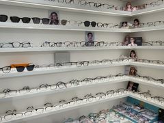 -美式眼镜·授权蔡司.依视路.尼康.豪雅.明月(南翔印象城店)