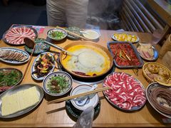 -洱火云南酸菜牛肉火锅(石景山当代商城店)