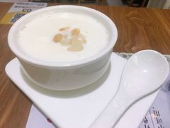蛋白杏仁露-糖糖屋•糖水•雪花冰店(时尚天河店)