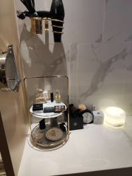 -香港倾城国际·美容美体中心