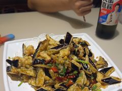 -老码头黑皮肘子锅包肉(赣水路店)