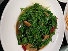 蚌肉金花菜-吴越荣记苏州菜·松鼠桂鱼(月光码头店)