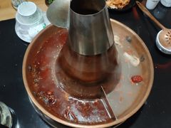 -果松木炭酸菜铜火锅·外婆参鸡汤