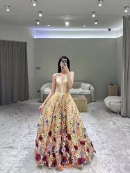-Renee芮亦婚纱