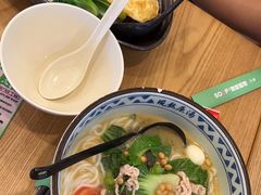 -蒙自源米线大王(信利城市广场店)