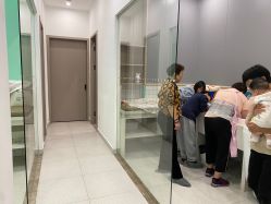 -Pony Baby宝尼婴幼儿游泳SPA馆