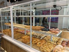 -焙丽拾光(麦凯乐直营店)