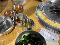 烤肉配菜及蘸料（免费提供）-姜虎东白丁烤肉(恒隆广场店)