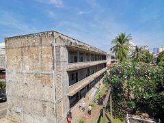 -吐斯廉屠杀博物馆