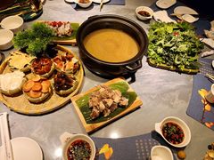 -慢丽江·云南野生菌土鸡锅(付家庄店)