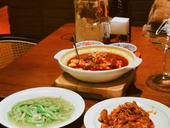 -肆海小川菜酒馆Wine Bistro (青年路店)