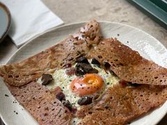 鸡蛋蘑菇熏肉荞麦可丽饼-RAC BAR(安福路店)