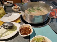 -四季喧黔味豆米火锅(万达广场店)