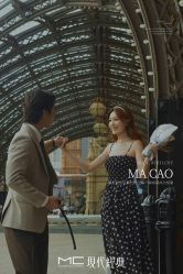 -现代经典婚纱摄影