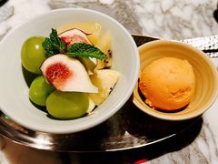 水果拼冰淇淋-杭州君悦酒店·湖滨28中餐厅