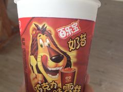 -田园东方蜜桃村的田野营地