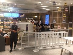 大堂-奈雪的茶(湖滨银泰in77C区PRO店)