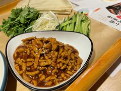 -关东小磨东北菜(上海长风大悦城店)