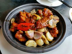 -河畔春天时尚餐厅