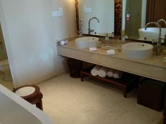 -三亚亚龙湾雅高美爵酒店