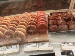 -HOT CRUSH趁热集合·现烤面包(环球港店)