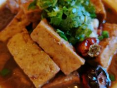-闯关东东北农家菜(崂山石老人店)