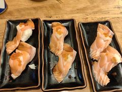 -元祖ぶっち切り寿司 魚心(三宫店)