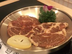 -臻牛烤肉