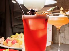 -FOUR PLAY BAR