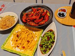 -肥肥虾庄·金牌油焖大虾(杨园滨江时代walk店)