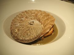 黑金鲍配林蓝鳍金枪鱼-Le Comptoir de Pierre Gagnaire