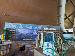 -抱抱地球咖啡馆(国家海洋博物馆店)