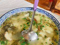 酸菜豆腐汤-邱记私房菜·十八年本地菜