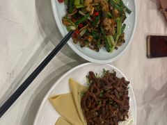 -鑫巴蜀小镇 · 水煮鱼专研店(玉桥店)