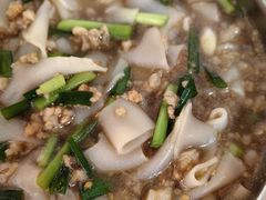 -正宗杨记普洱酸醋米线(总店)