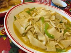 -闯关东东北农家菜(崂山石老人店)