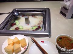 -海底捞火锅(武胜路凯德广场店)